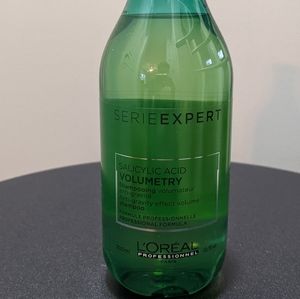L'ORÉAL PROFESSIONNEL SERIE EXPERT VOLUMETRY ANTI-GRAVITY SHAMPOO 10.1oz